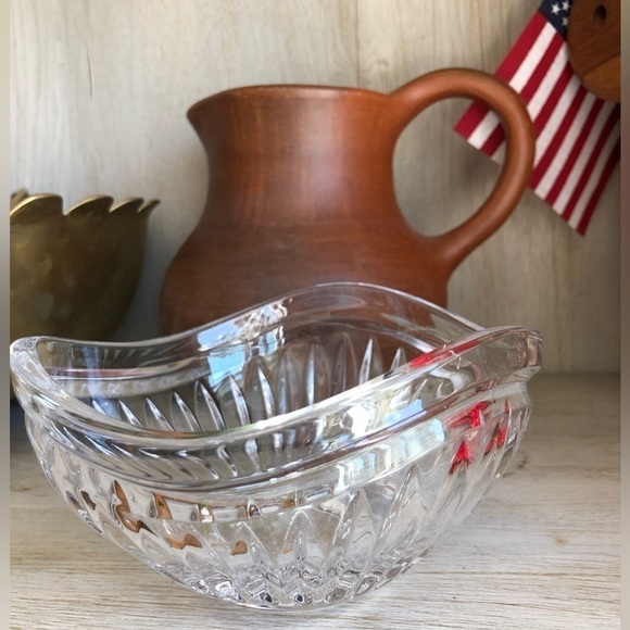 Beautiful Glass bowl trinket dish - Picture 2 of 6